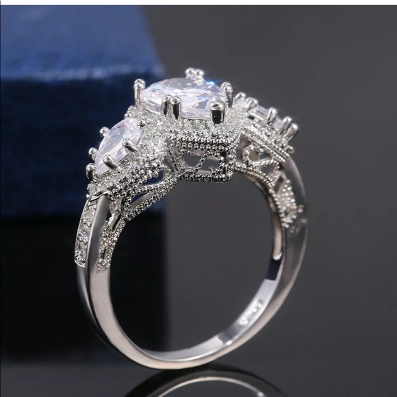 Engagement wedding bridal anniversary ring - Picture 5 of 8